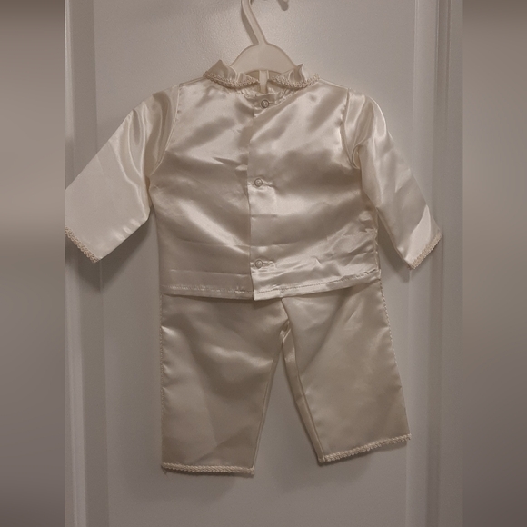 Vintage White 2 Piece Suit Boy Baptism Suit 12 Months with Bonnet Canada - Picture 5 of 6